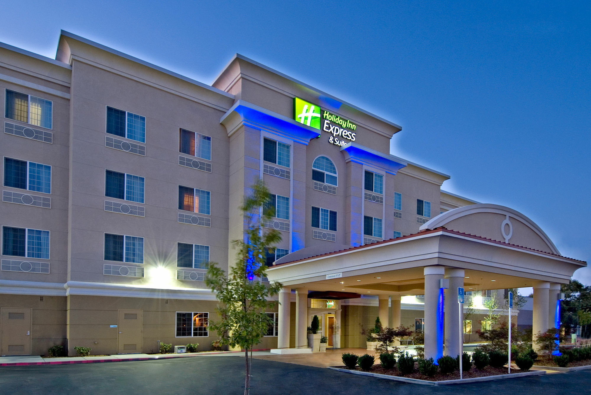 Holiday Inn Express And Suites Klamath Кламат-Фоллс Екстер'єр фото